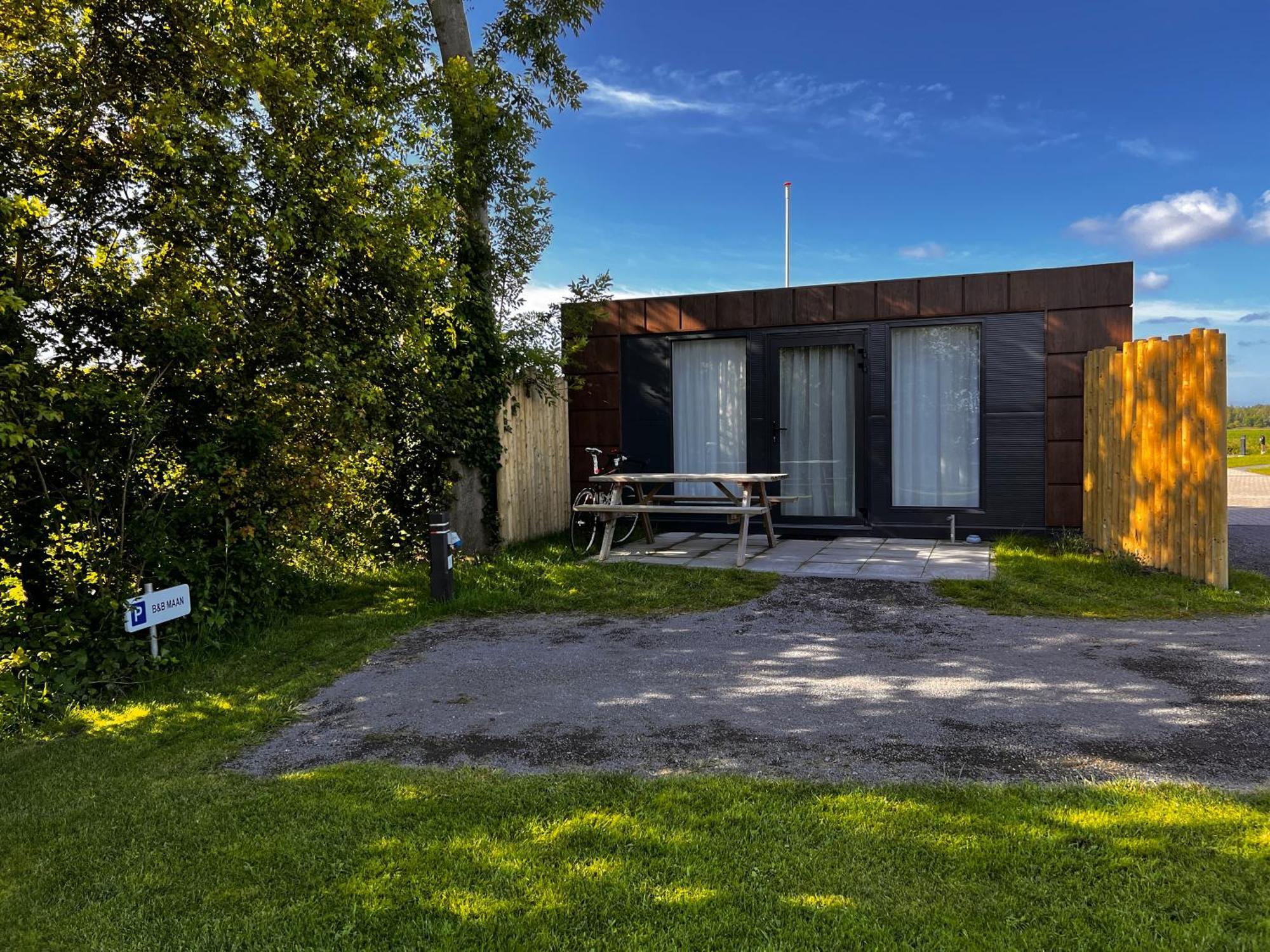B&B Prive Tiny House Bij Zee Стеллендам Экстерьер фото